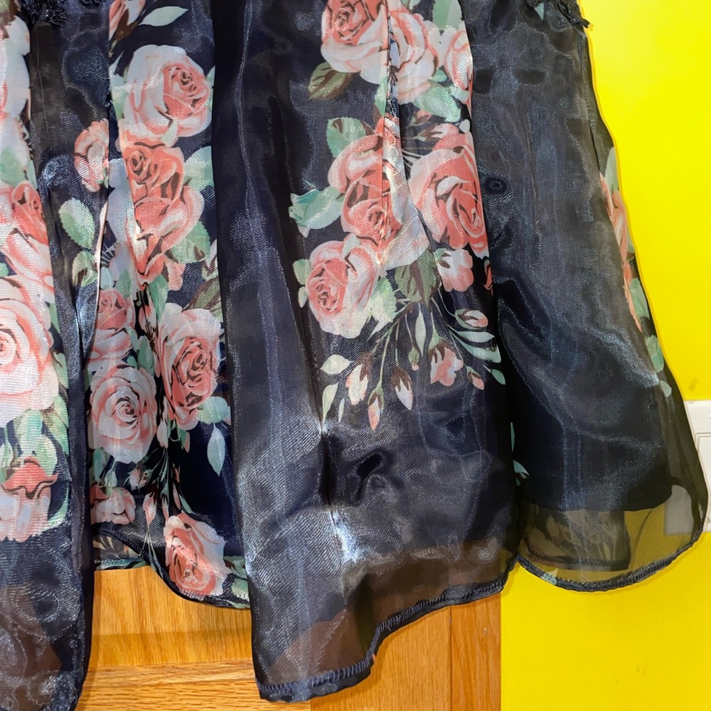 Formal Dress - Picture 3 of 5